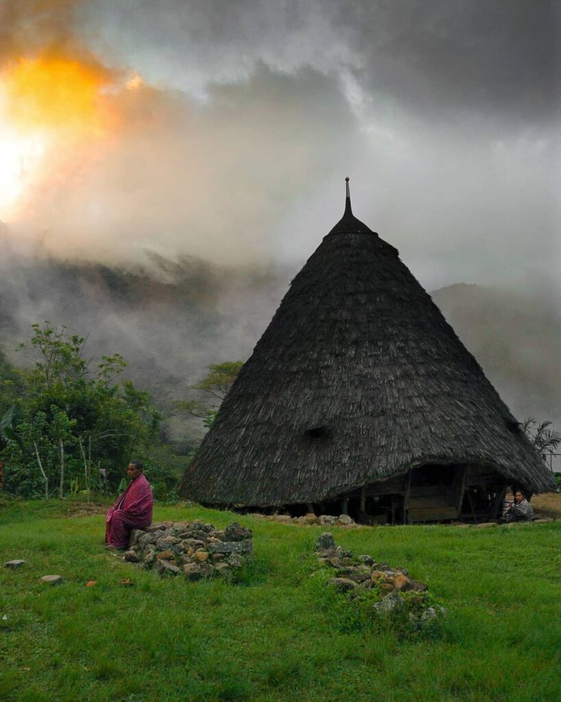 kampung adat waerebo