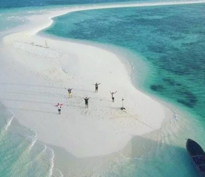 Pantai Meko Adonara