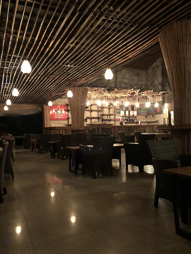 Paradise Café & Bar Labuan Bajo