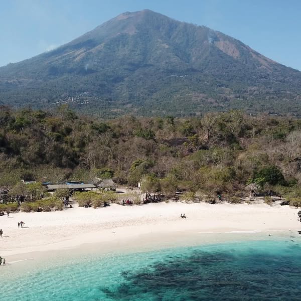 Pulau Adonara