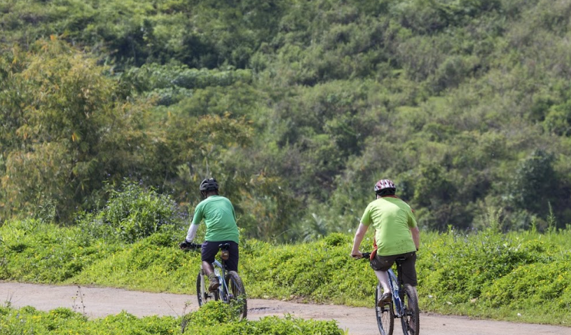 Flores Cycling Tours