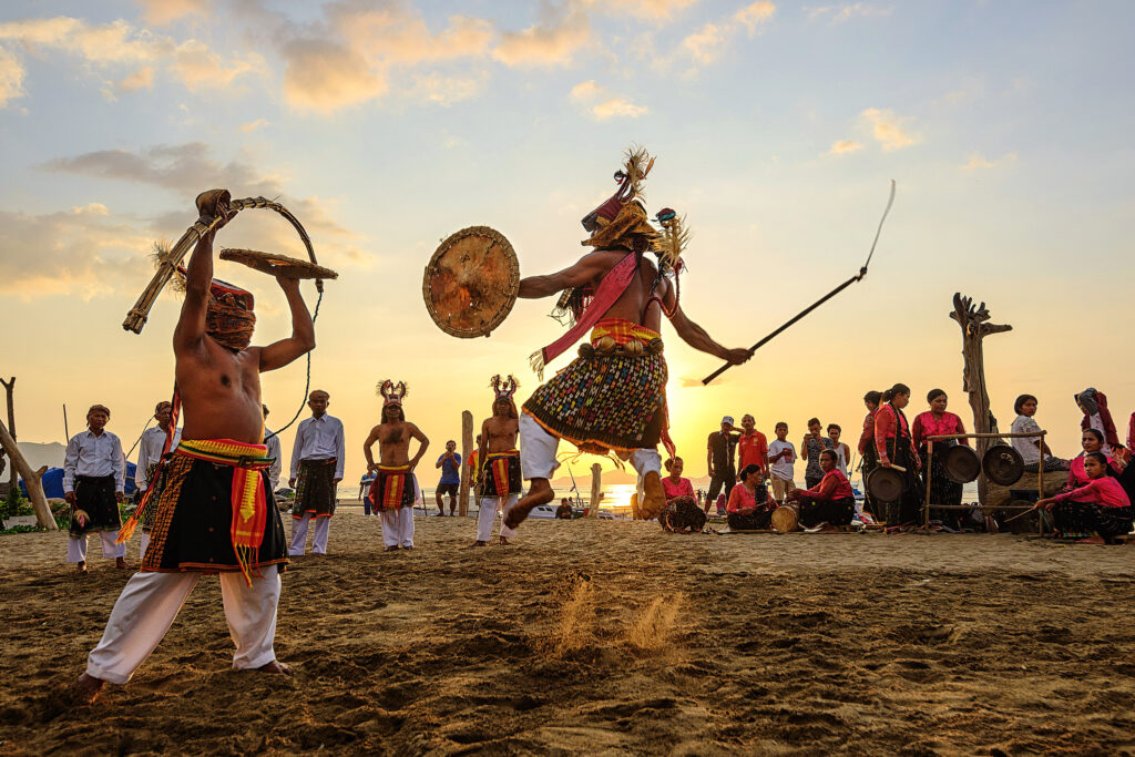 Tarian Caci Manggarai