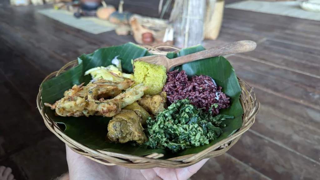 Makanan di Dapur Tara